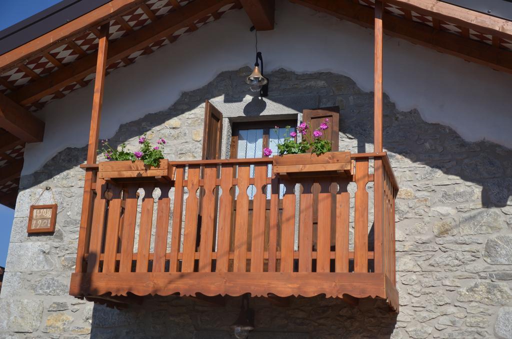 Il Riccio E Il Gufo Hotel Cepletischis Bagian luar foto
