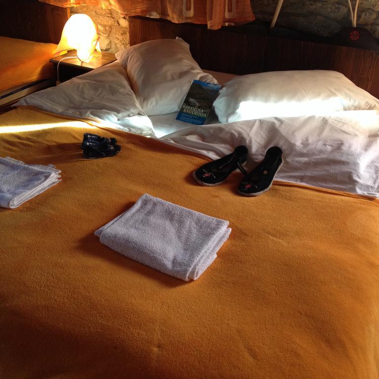 Il Riccio E Il Gufo Hotel Cepletischis Bagian luar foto